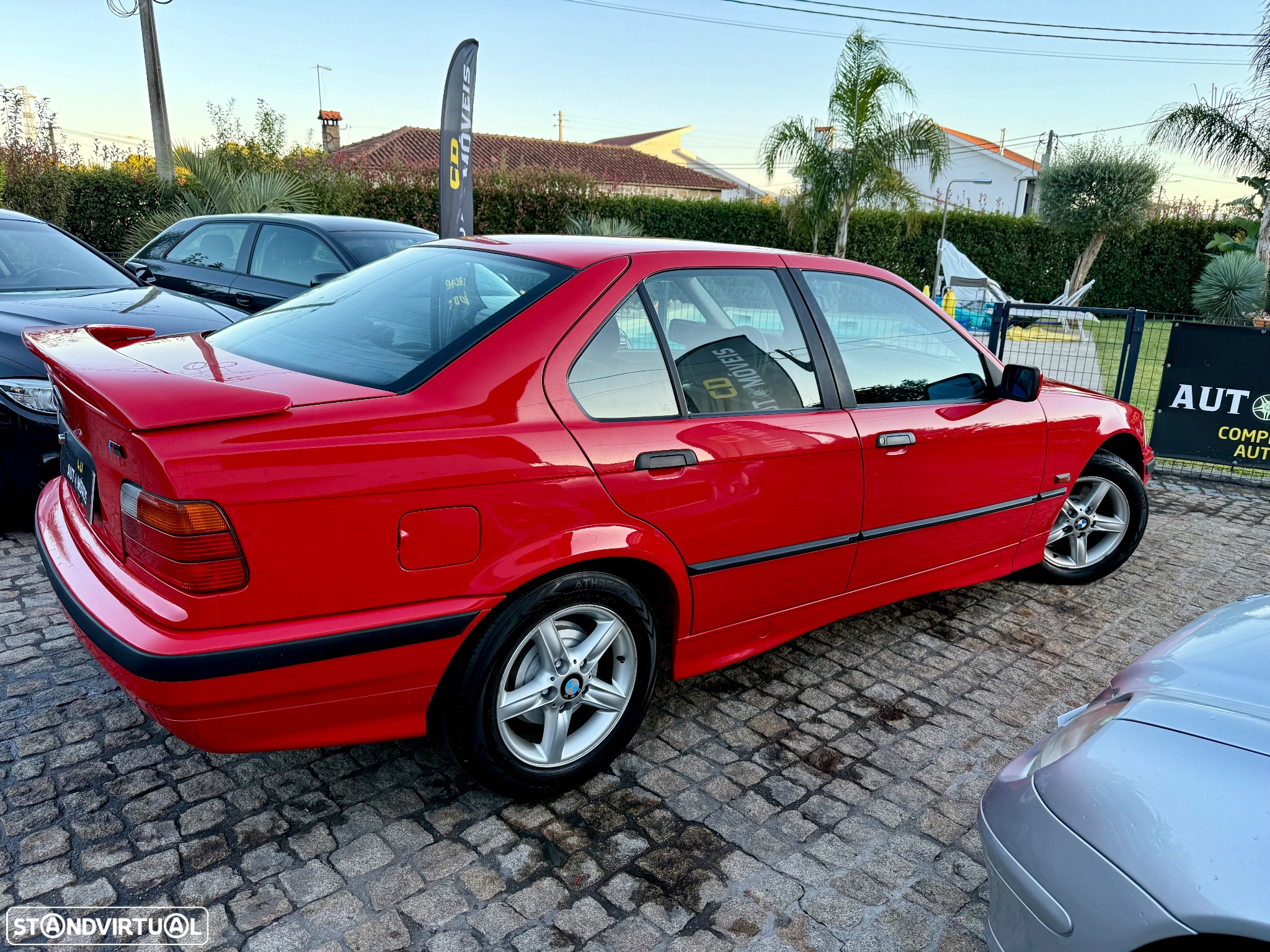 BMW 318 - 18