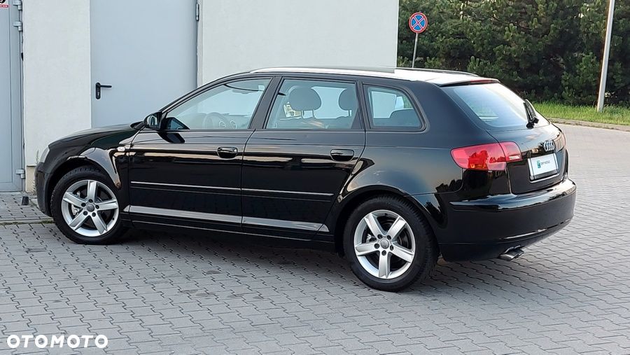 Audi A3 Sportback 2.0 TDI Ambiente - 3