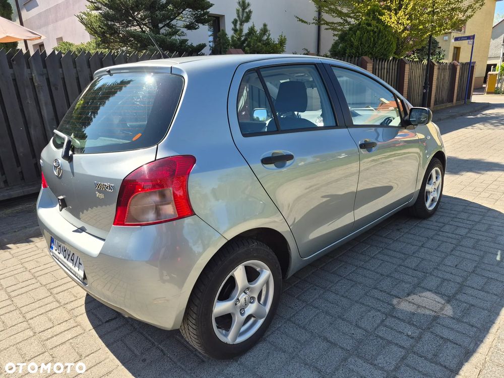 Toyota Yaris 1.33 Sol - 10