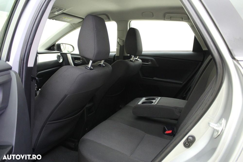 Toyota Auris - 9