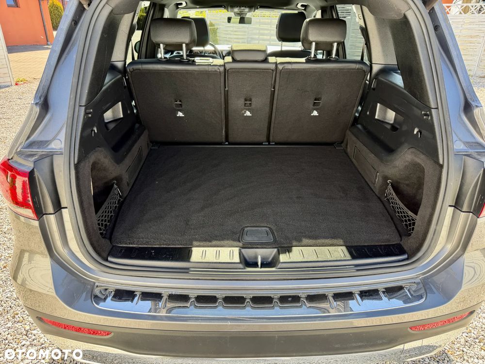 Mercedes-Benz GLB 250 4Matic 8G-DCT - 38