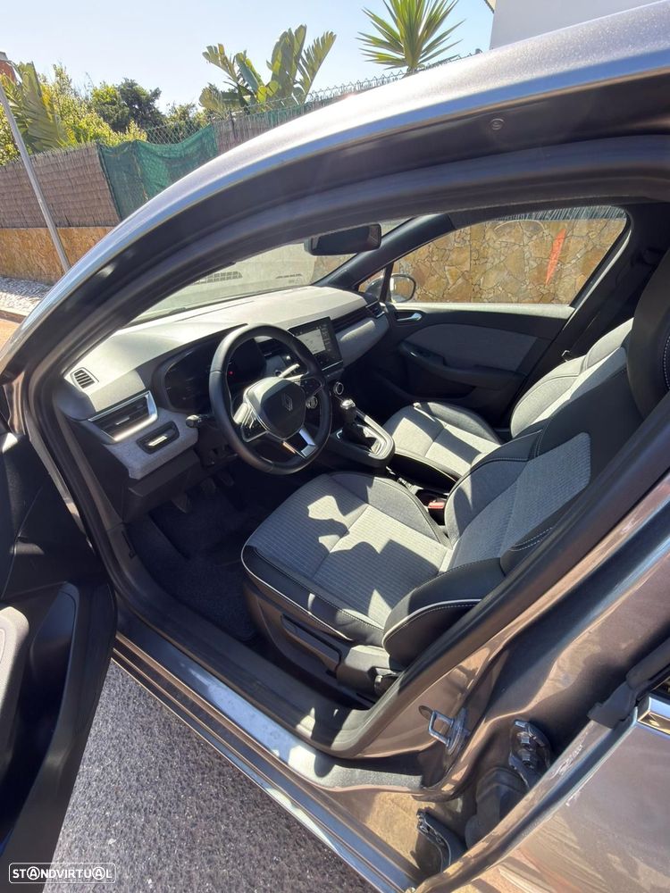 Renault Clio 1.0 TCe Techno - 8