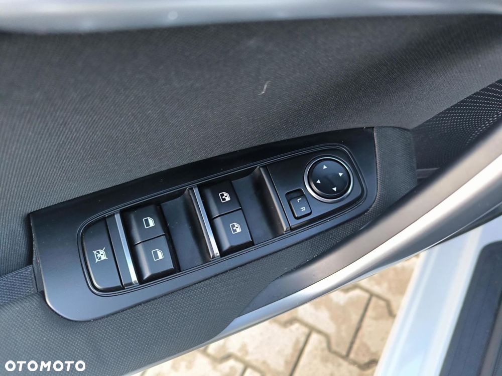 Kia Ceed 1.5 T-GDI M DCT - 19