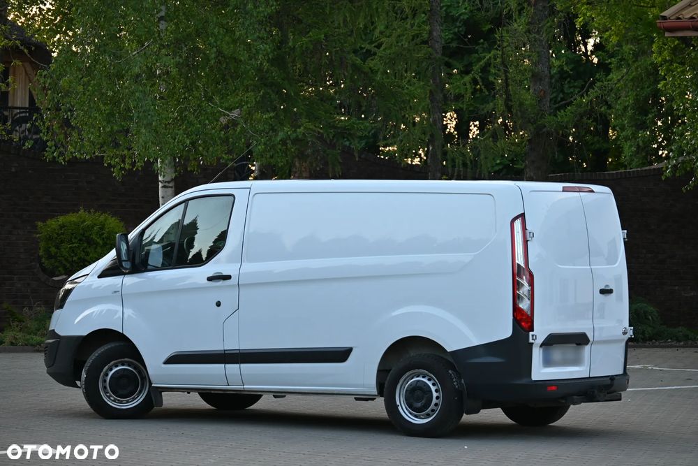 Ford TRANSIT CUSTOM - 15
