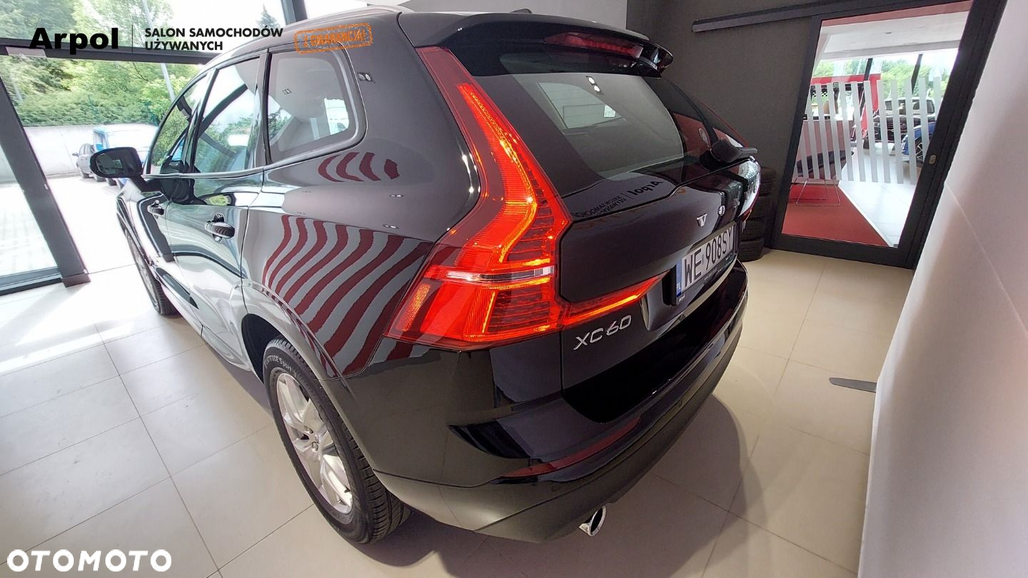 Volvo XC 60 T5 AWD Momentum - 8