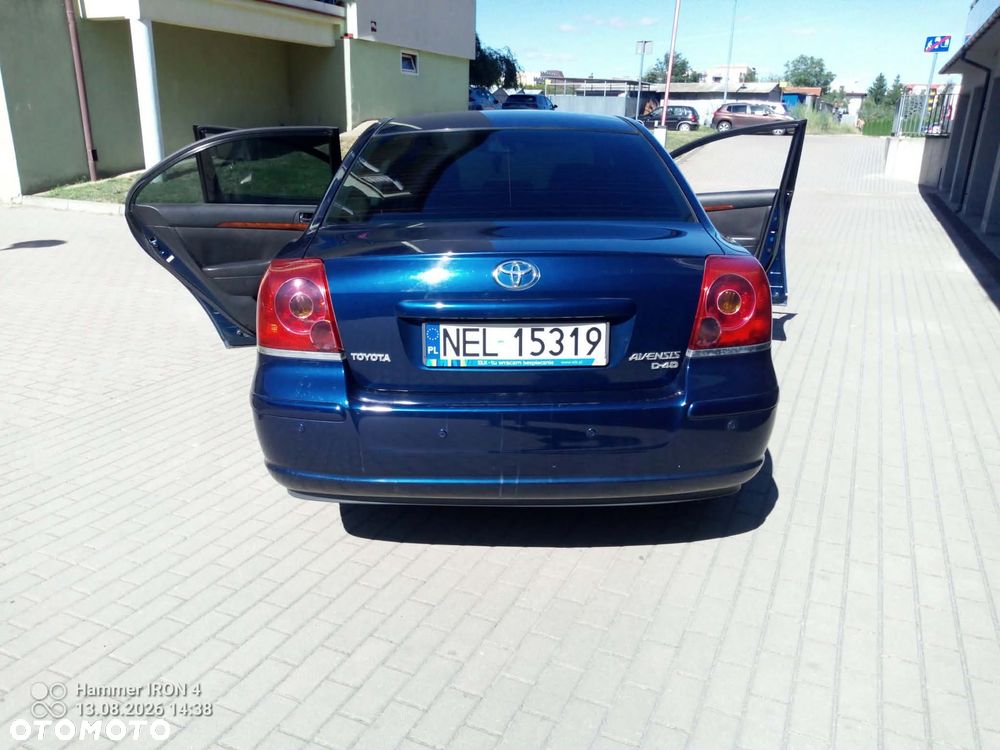 Toyota Avensis 2.2 D-4D Prestige - 3