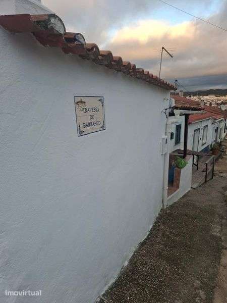 Casa tipica no centro de Aljezur