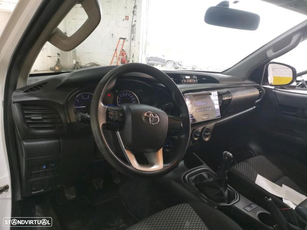 Toyota Hilux 2.4 D-4D 4WD c/IVA - 4