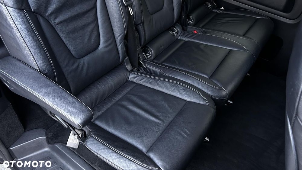 Mercedes-Benz Klasa V - 28