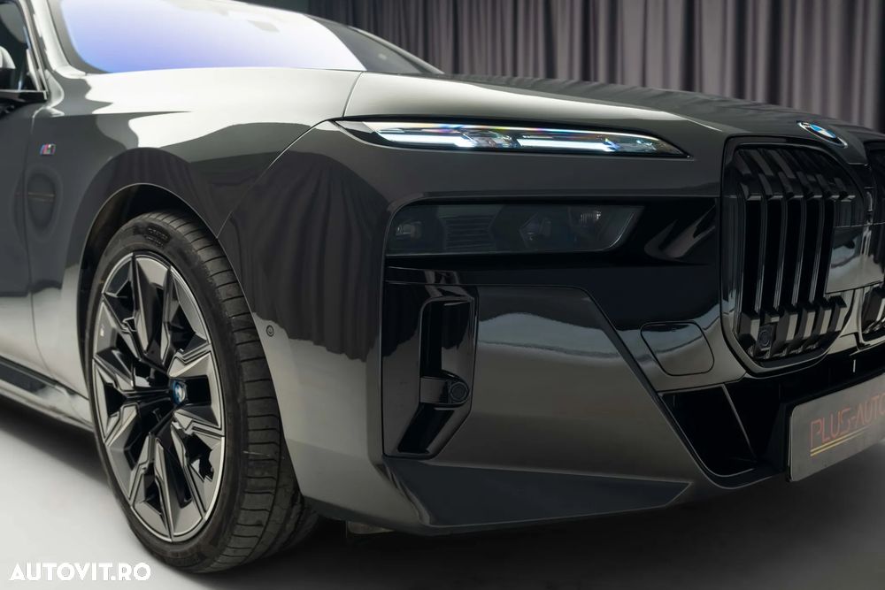 BMW i7 - 6