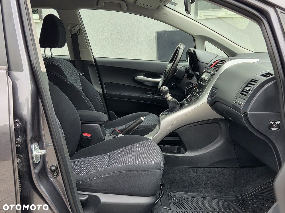 Toyota Auris 1.6 Valvematic Edition - 9