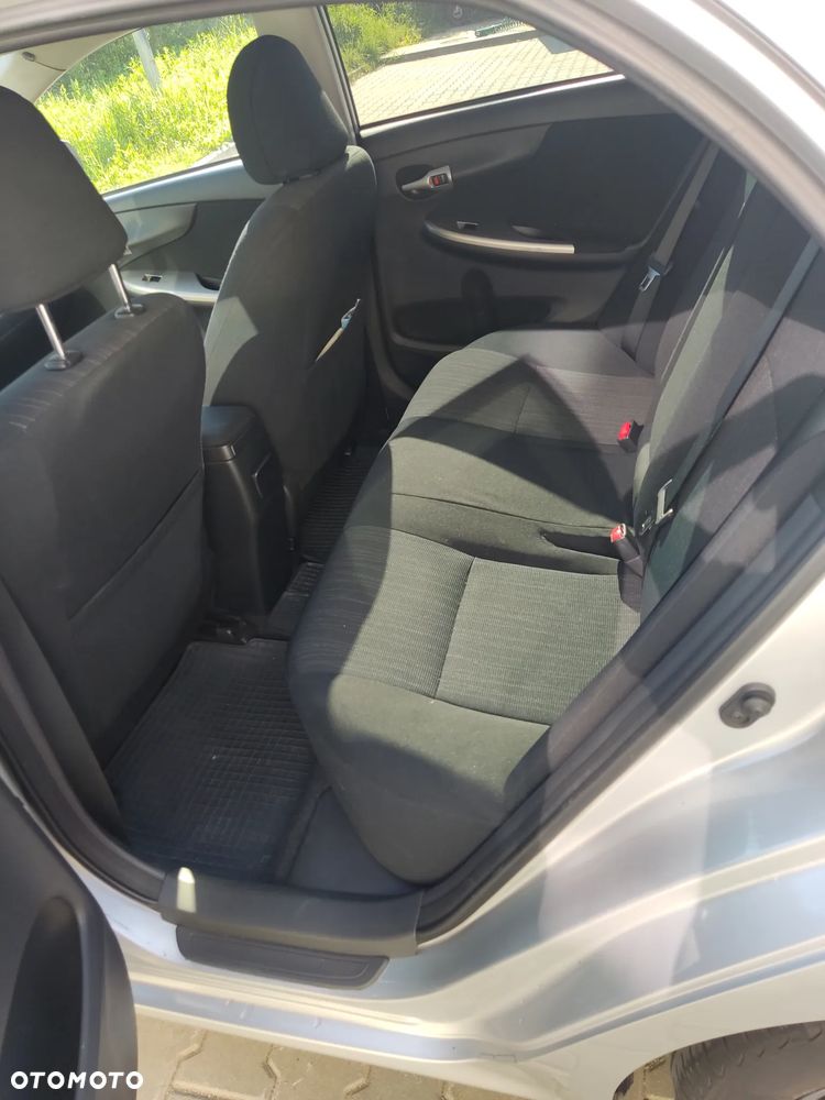 Toyota Corolla 1.33 VVT-i Luna - 10