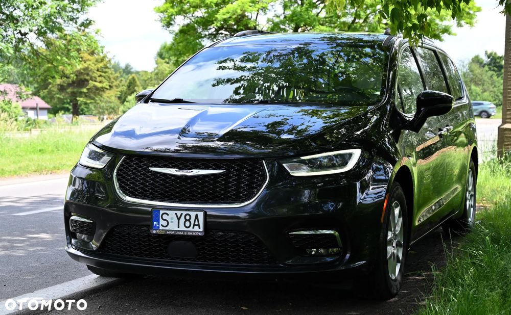Chrysler Pacifica - 23