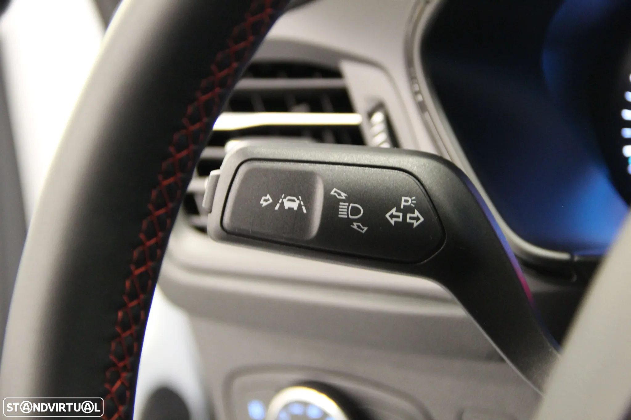 Ford Focus SW 1.0 EcoBoost MHEV ST-Line - 15