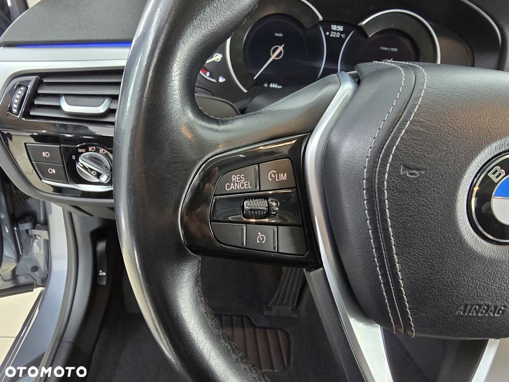 BMW Seria 5 520d xDrive MHEV - 20