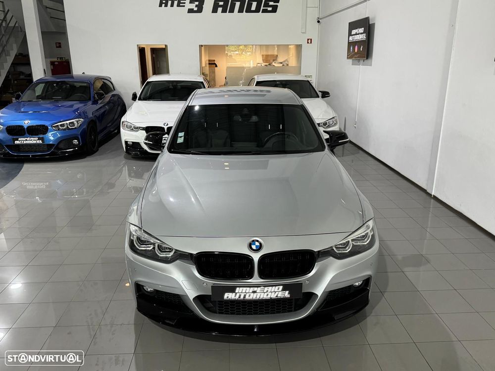 BMW 320 i Pack M Auto - 3