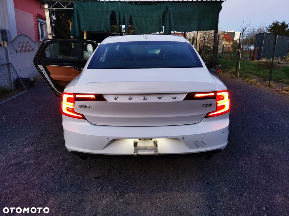 Volvo S90 T5 Momentum - 20