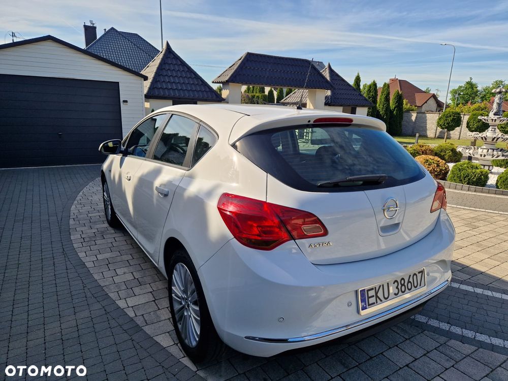 Opel Astra 1.6 Enjoy EU6 - 15