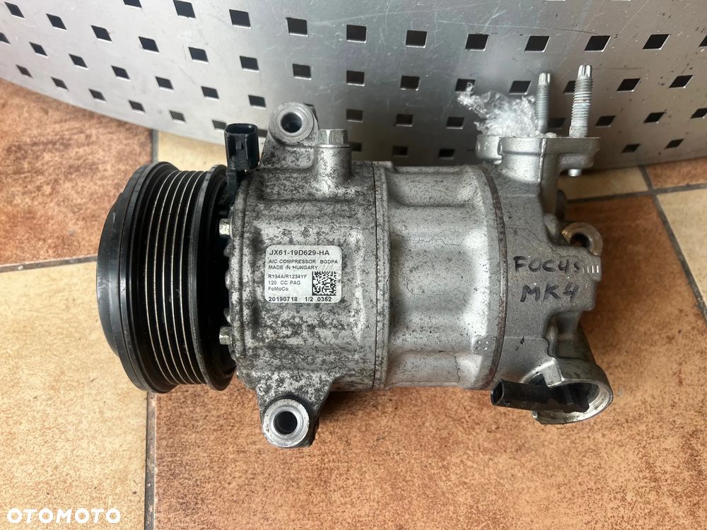 POMPA SPRĘŻARKA KLIMY KLIMATYZACJI FORD FOCUS MK4 1.0 ECOBOOST JX61-19D629-HA  2019 ROK