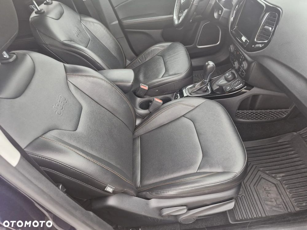 Jeep Compass - 9