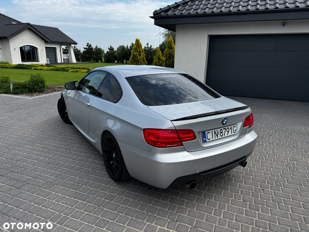 BMW Seria 3 335i M Sport Edition - 6