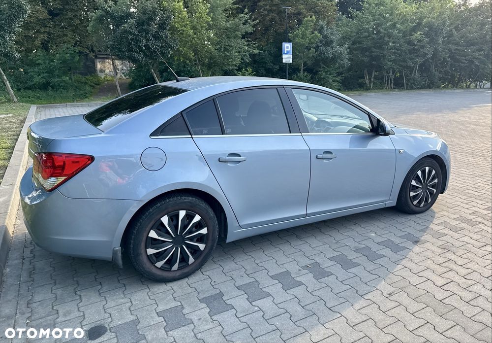 Chevrolet Cruze - 2