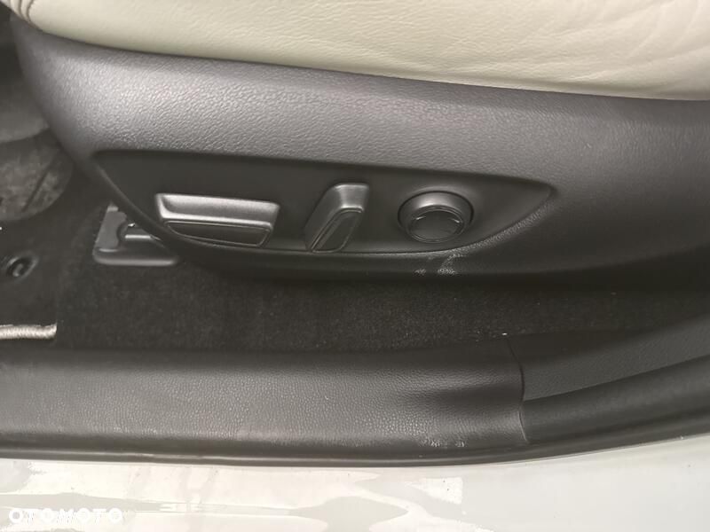 Toyota RAV4 2.5 Hybrid Executive 4x4 - 18