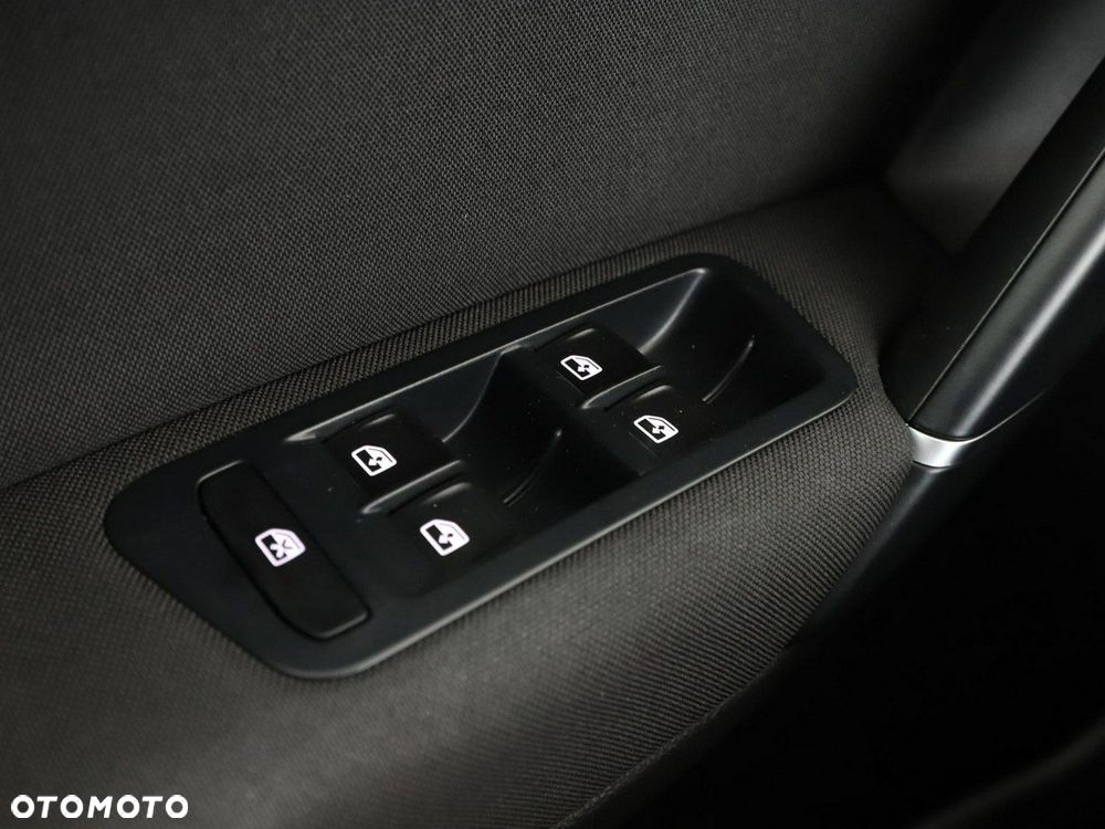 Volkswagen Golf Sportsvan 1.6 TDI BlueMotion Technology DSG Allstar - 34