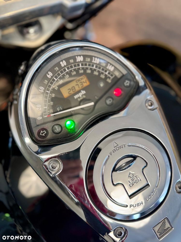 Honda VTX - 13