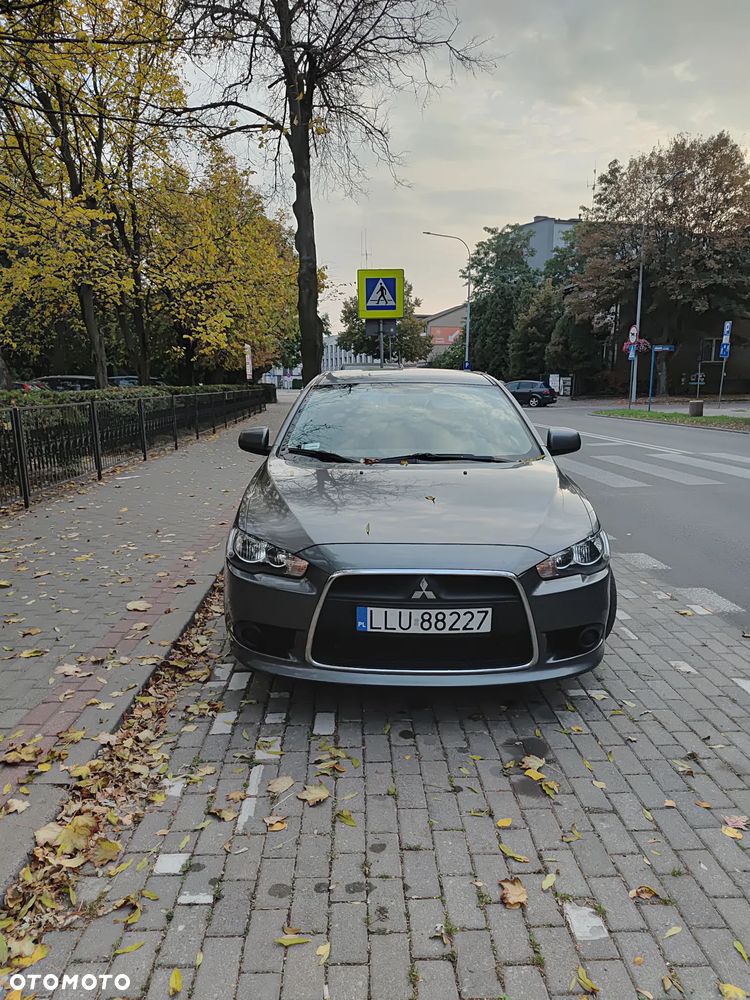 Mitsubishi Lancer - 3