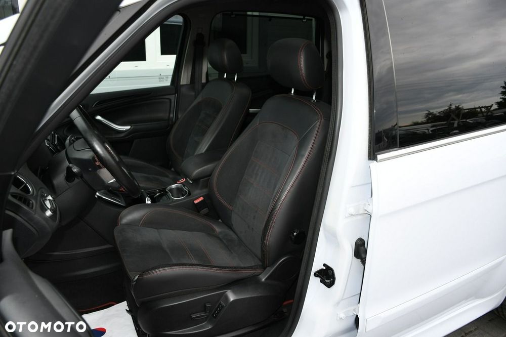 Ford S-Max - 19
