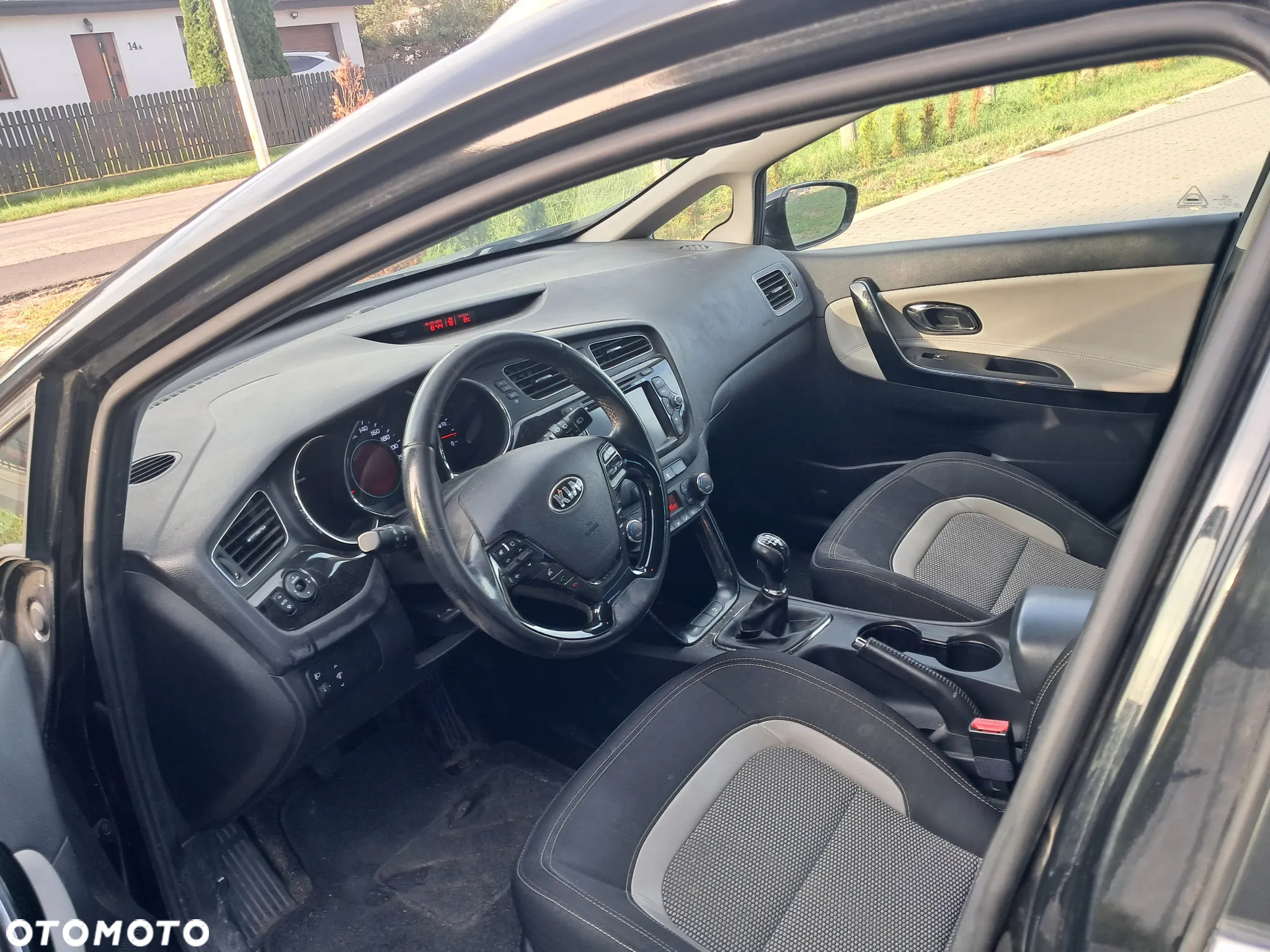 Kia Ceed 1.6 CRDi 128 Dream-Team Edition - 16