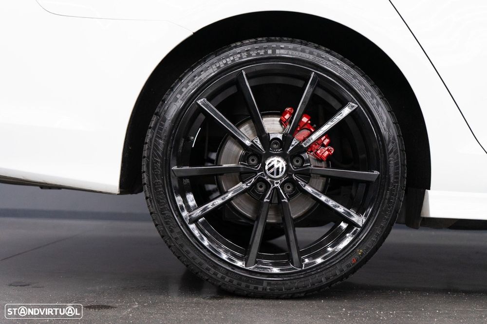 VW Golf Variant 1.6 TDi R-Line DSG - 13