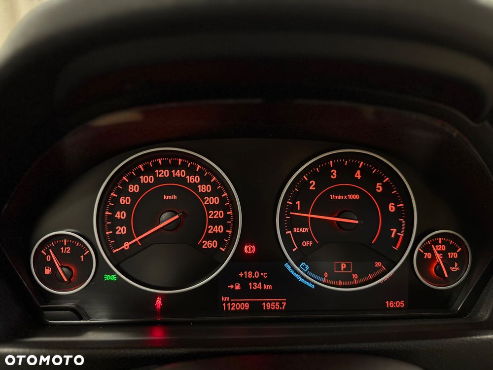 BMW Seria 3 320i xDrive Sport Line Sport - 31