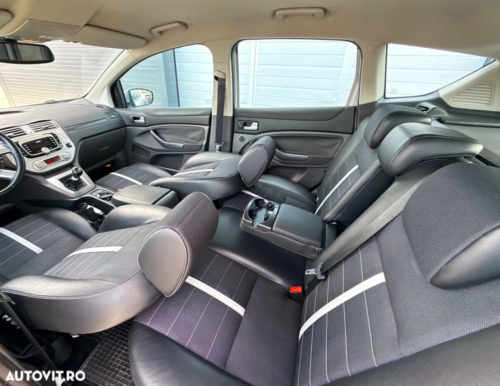 Ford Kuga 2.0 TDCi 2x4 Trend - 23