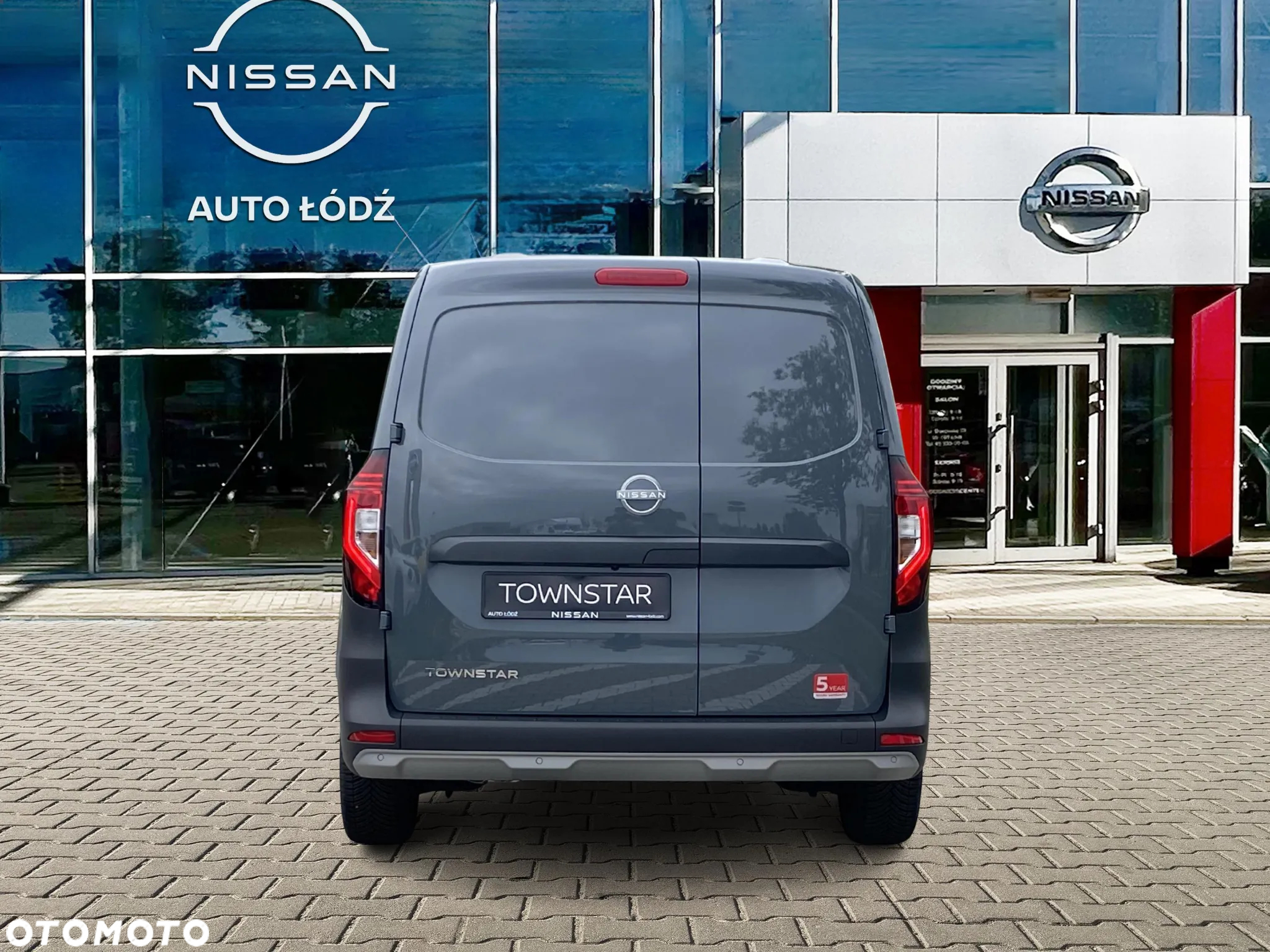 Nissan TOWNSTAR - 4