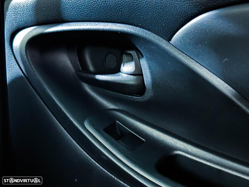 Toyota Yaris Cross 1.5 Hybrid Comfort - 19