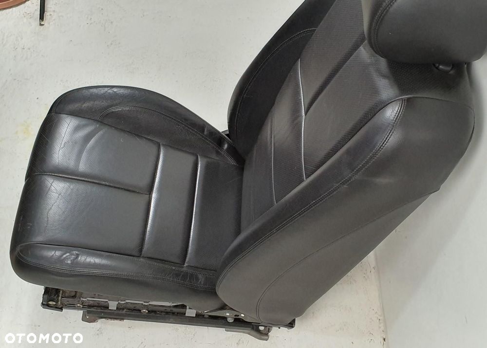 FOTEL PRAWY PRZÓD GRZANY JAGUAR S-TYPE EUROPA - 4