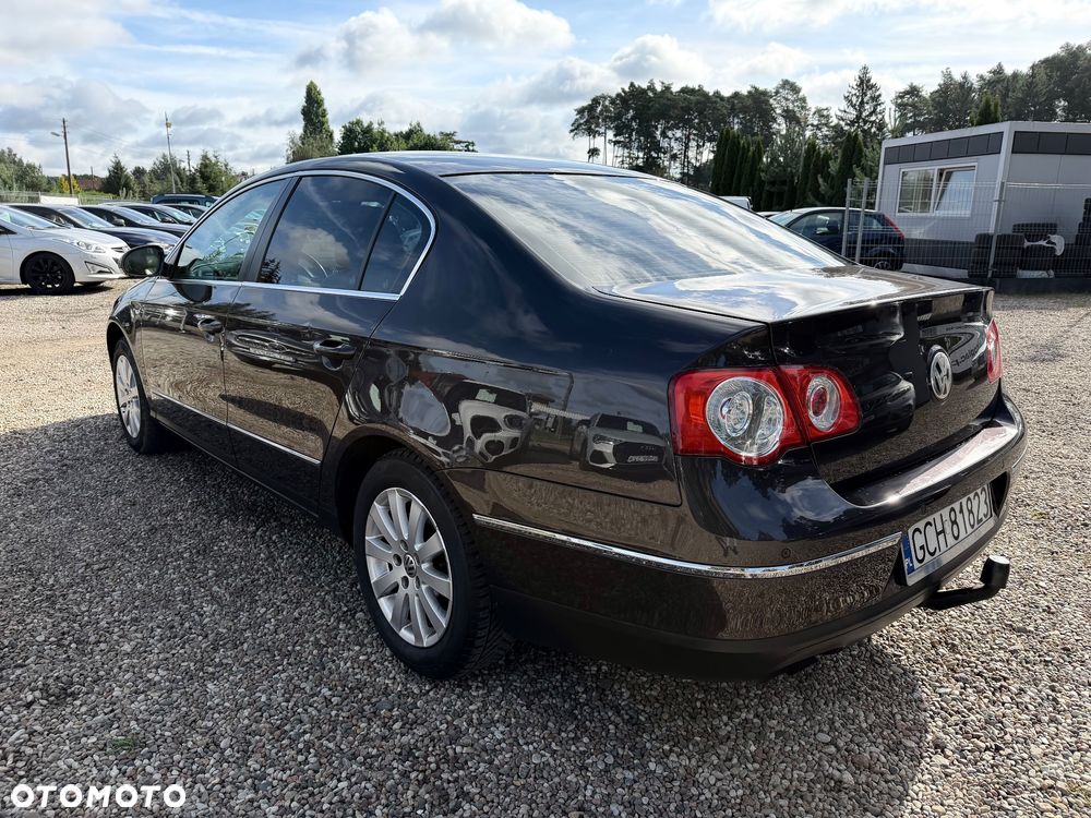 Volkswagen Passat 2.0 TDI DPF Highline - 5