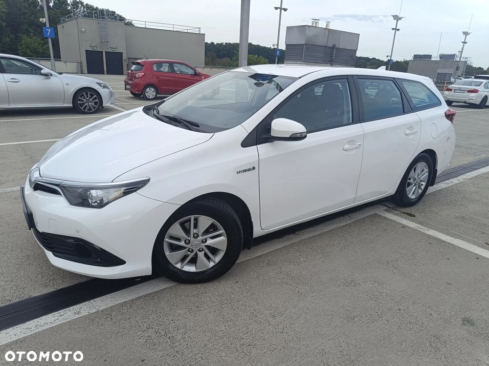 Toyota Auris Hybrid 135 Active - 1