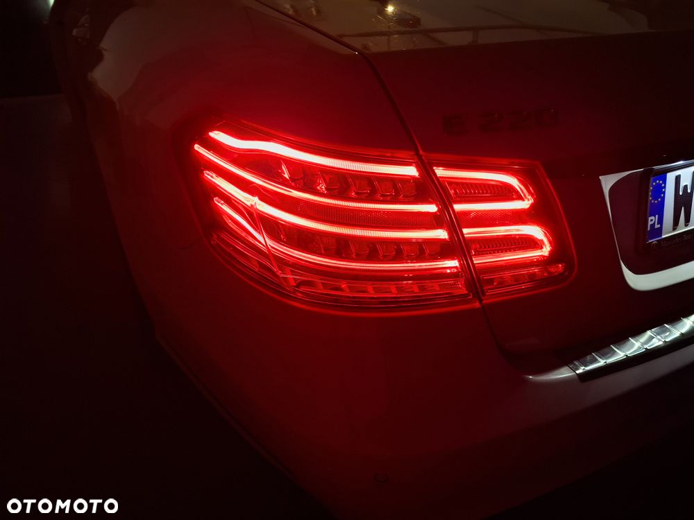 Mercedes-Benz Klasa E 220 BlueTEC 9G-TRONIC Elegance - 20