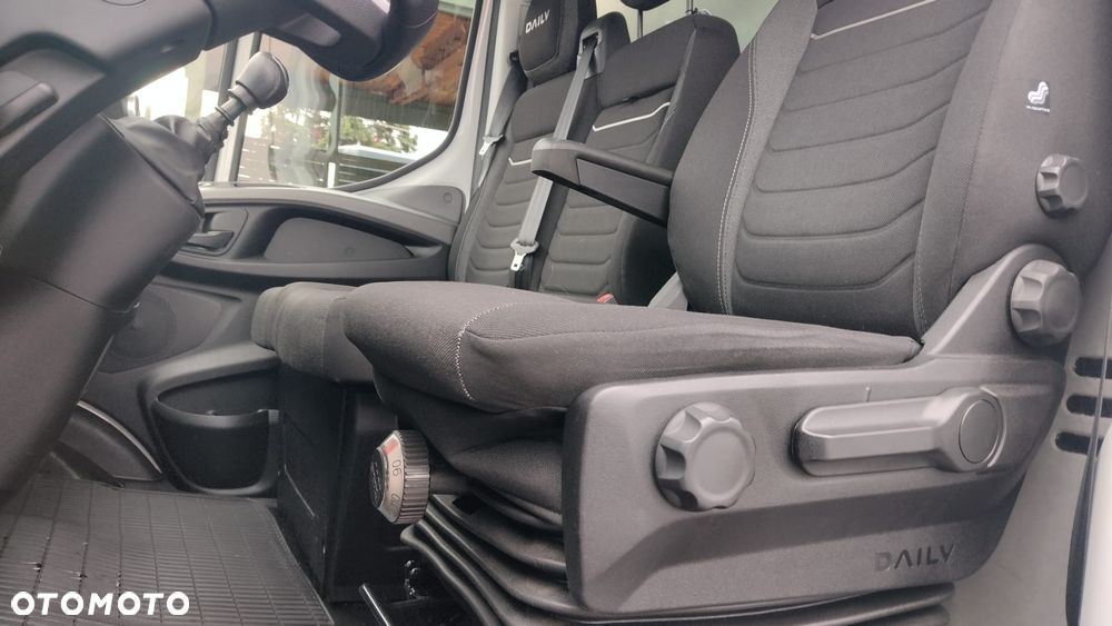 Iveco DAILY KONTENER WINDA ASO SUPER STAN - 23