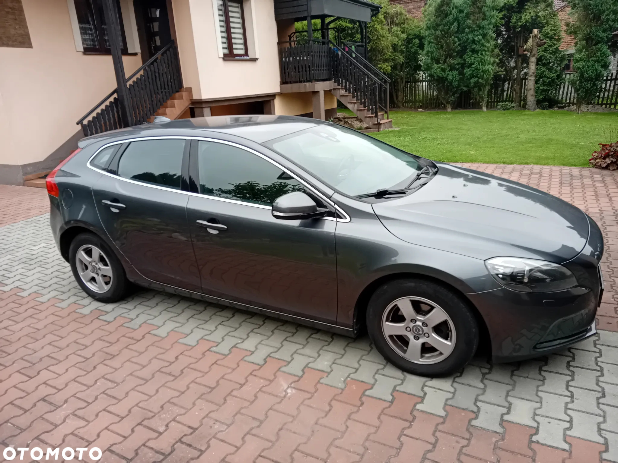 Volvo V40 D2 Summum - 4