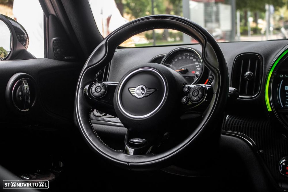 MINI Countryman Cooper SE ALL4 Auto - 34