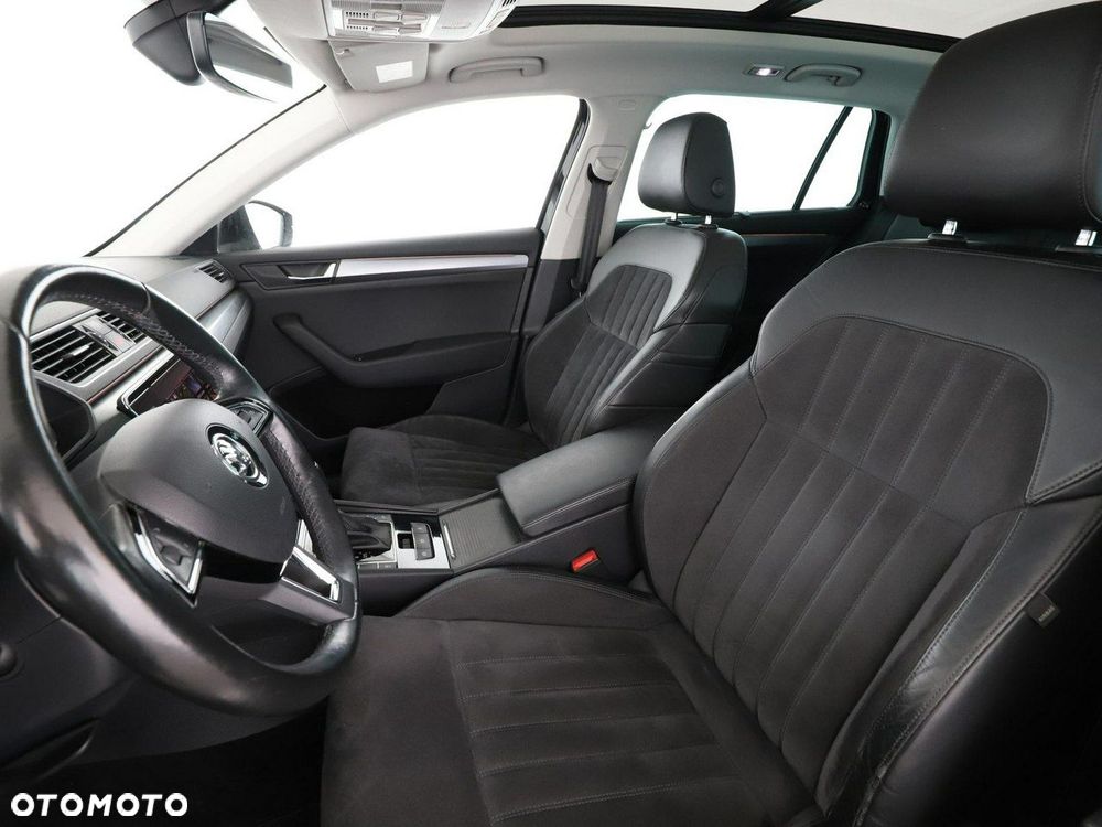 Skoda Superb 2.0 TDI DSG Style - 14