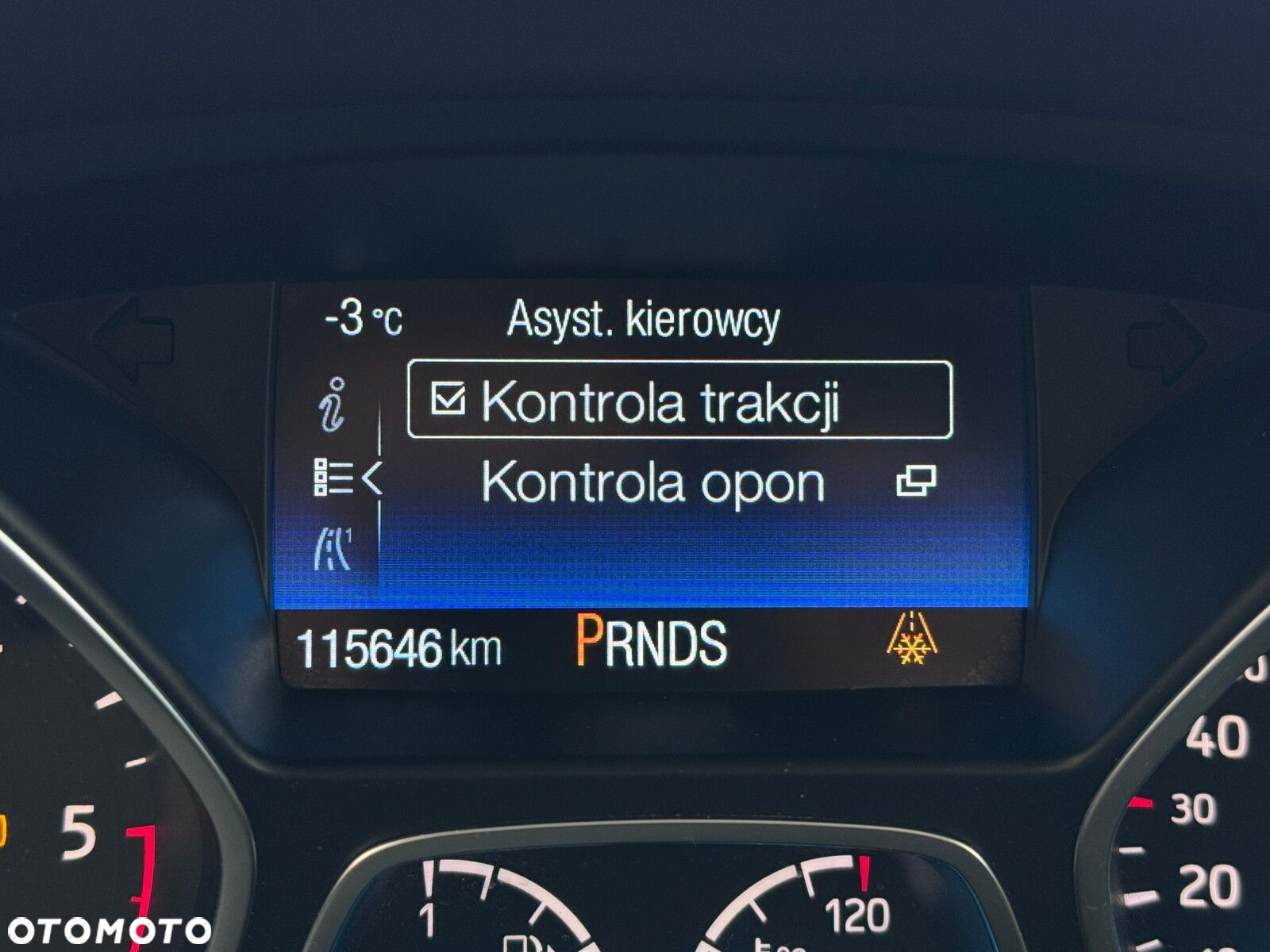 Ford Kuga Vignale 2.0 TDCi AWD - 25