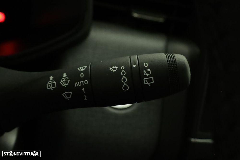 Mitsubishi Colt 1.0 MPI-T Invite - 17