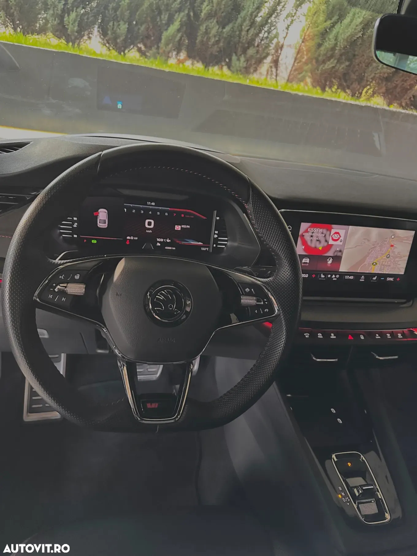 Skoda Octavia 2.0 TSI DSG RS - 9