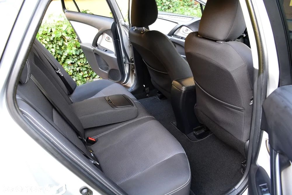Toyota Avensis Touring Sports 1.8 Comfort - 22