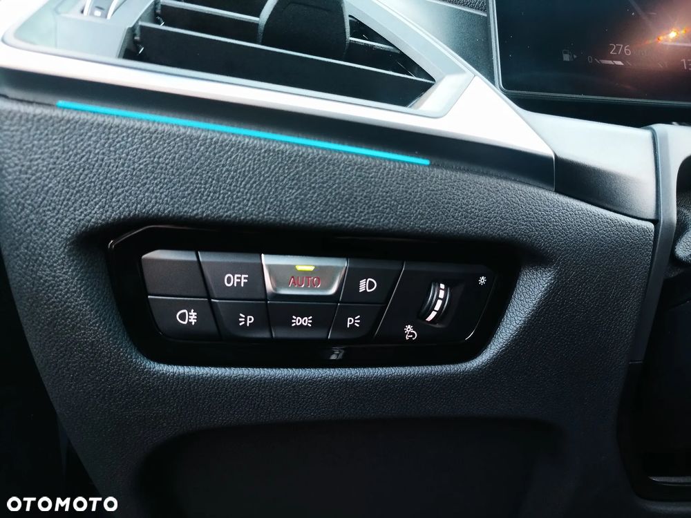 BMW Seria 3 318i M Sport - 16